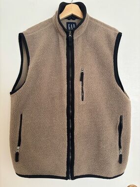 Vintage GAP teddy fleece vest